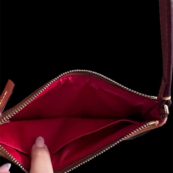 Dooney & Bourke Navy and Brown Pebbled Wristlet - Picture 5 of 6